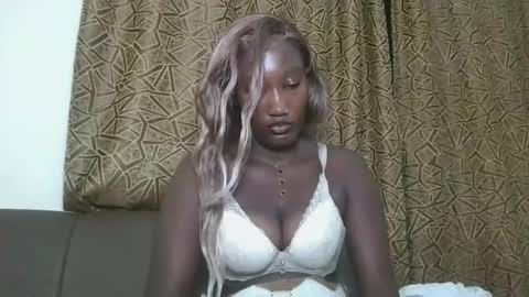 pretty gal online show from February 15, 6:04 pm