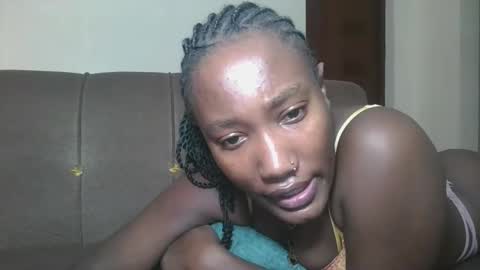 pretty gal online show from April 8, 6:46 am