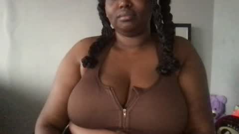 Snapshot of missprincessxox chatting on July 5, 3:30 pm MissPrincessXo online show from July 5, 3:30 pm