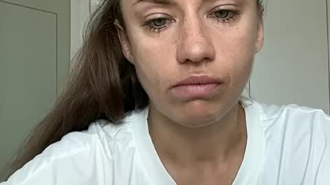 missroriann online show from July 2, 5:24 am