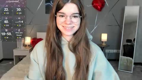 misss_evelyne online show from February 22, 1:18 am