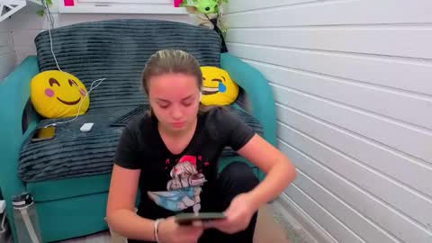 . online show from November 21, 6:56 am