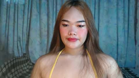 Snapshot of misssexyamber chatting on June 18, 1:17 am amber online show from June 18, 1:17 am