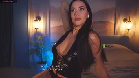 Missss kiss online show from October 15, 7:14 pm