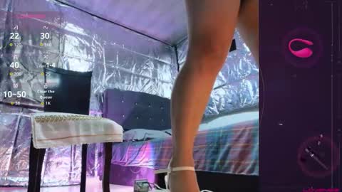 SCARLETH online show from November 25, 4:40 pm