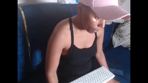 missthighsohmy online show from January 15, 7:55 pm