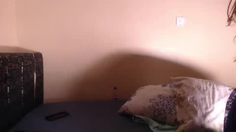 missthighsohmy online show from October 16, 7:53 am