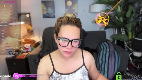 Snapshot of misstressheavenly chatting on November 7, 1:33 pm Amanda . online show from November 7, 1:33 pm