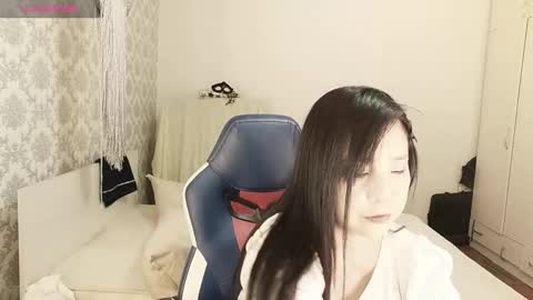 Val online show from February 16, 5:47 am