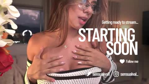 Snapshot of missvalery_1 chatting on June 3, 9:12 am OF online show from June 3, 9:12 am