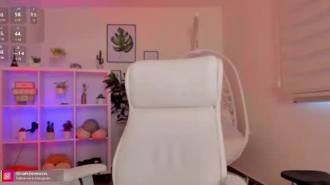 Mafe Jimenez online show from September 24, 1:03 pm