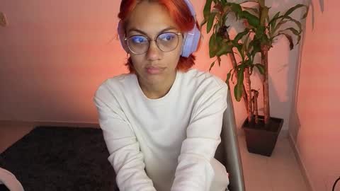 IG MISSVENUSS1 online show from November 4, 8:35 am