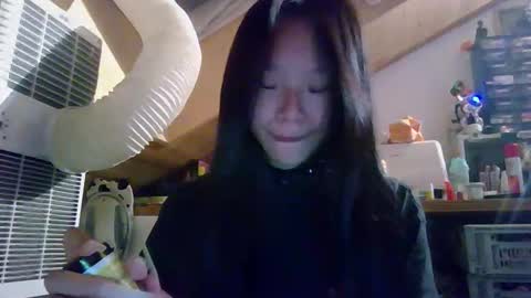 Snapshot of missversatile chatting on May 9, 9:42 pm Miss Versatile online show from May 9, 9:42 pm