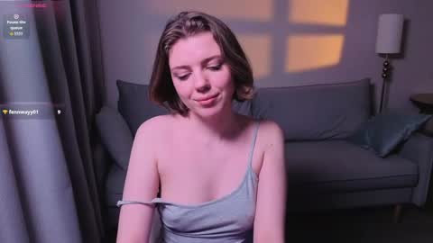 Snapshot of missvikiki chatting on June 9, 10:10 pm Polly online show from June 9, 10:10 pm