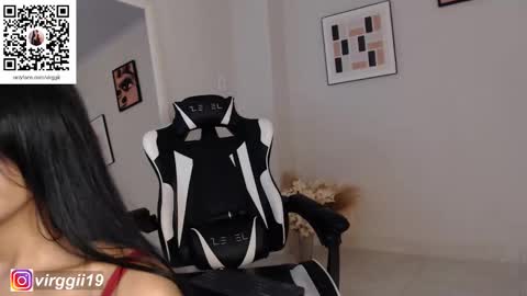 Snapshot of missvirggii chatting on December 18, 8:59 pm missvirggii online show from December 18, 8:59 pm