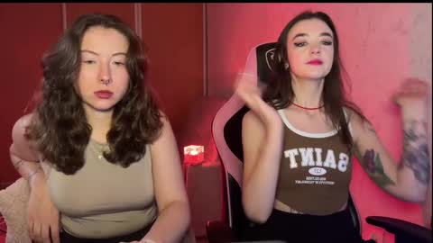 misswishh online show from November 11, 5:24 pm