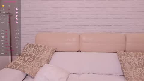 missxcaprice online show from October 7, 2:42 am