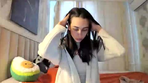 MissXPinkX online show from February 13, 9:49 am