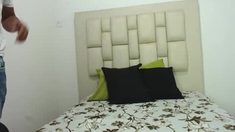 Snapshot of missycristian chatting on March 28, 3:17 am MissyCristian online show from March 28, 3:17 am