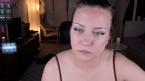 Snapshot of missyourtouch chatting on July 1, 8:52 pm MissYourTouch online show from July 1, 8:52 pm