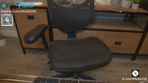 MISTER DILF  online show from February 5, 2:48 pm