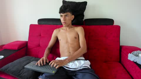 mister_jhonxxx online show from December 7, 12:45 pm