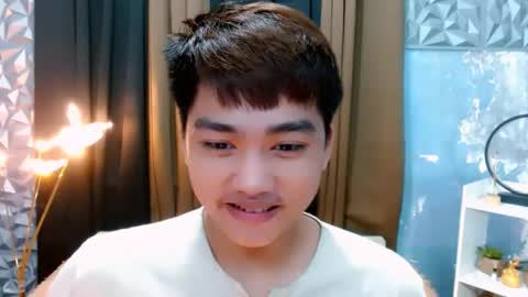 Snapshot of mister_officer chatting on October 9, 1:42 pm SAINT SACHI  will make your day  online show from October 9, 1:42 pm