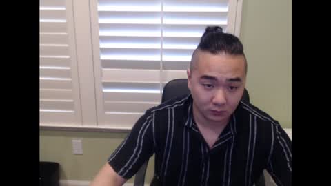 Eric online show from December 9, 10:30 pm