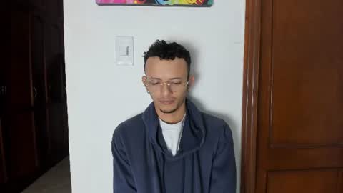 Snapshot of mistic_orgamsxxx18 chatting on June 9, 1:23 pm Sexy couple ready to play without limits here we do everything online show from June 9, 1:23 pm