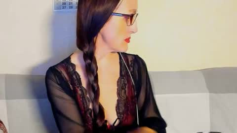 Victoria Eden online show from March 16, 7:18 pm