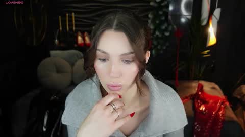 Darsy online show from January 7, 1:46 pm