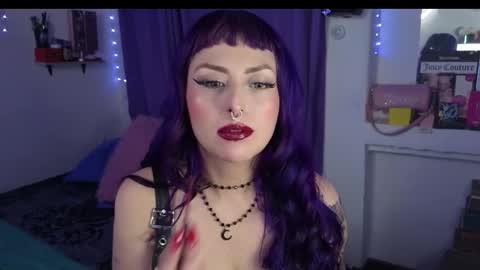       online show from October 21, 9:10 am