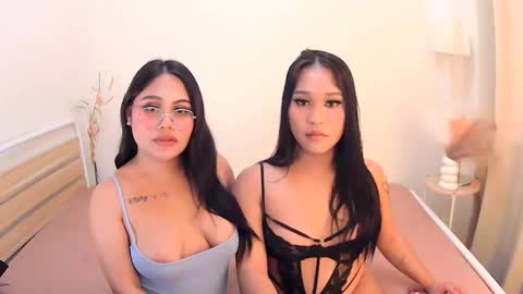 Snapshot of mistress_dyna chatting on February 6, 2:27 am mistress_dyna online show from February 6, 2:27 am