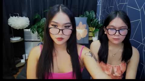 Snapshot of mistress_dyna chatting on February 12, 1:33 am mistress_dyna online show from February 12, 1:33 am