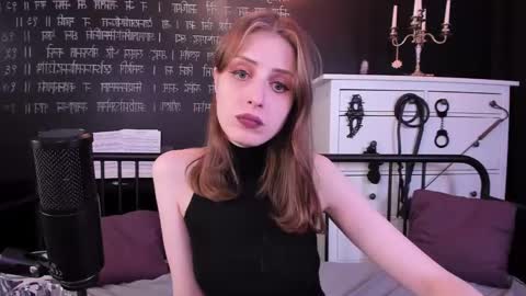 Snapshot of mistress_marlene chatting on December 21, 6:34 pm Mistress Marlene online show from December 21, 6:34 pm