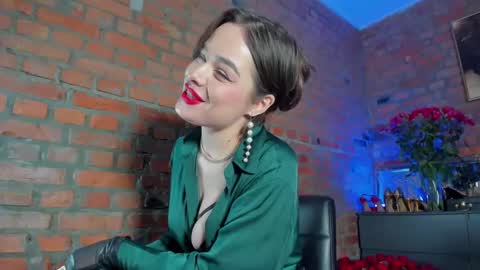 Snapshot of mistress_milana_ chatting on February 14, 2:02 pm mistress_milana_ online show from February 14, 2:02 pm