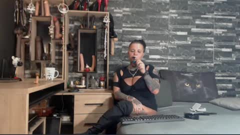 Mistress Mirybossy online show from December 14, 3:40 am