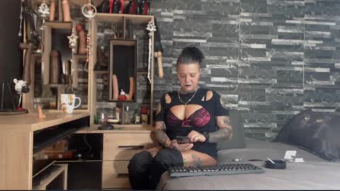 Mistress Mirybossy online show from December 17, 11:27 pm