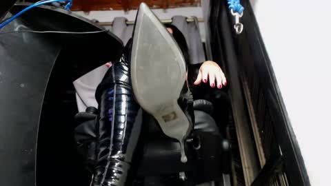 Snapshot of mistressanna_ chatting on April 24, 12:57 am Mistress Anna Alves online show from April 24, 12:57 am