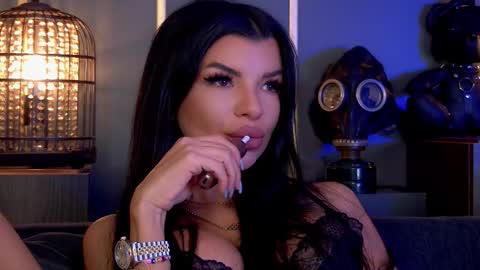 Snapshot of mistresselenia chatting on October 15, 12:05 pm Elenia online show from October 15, 12:05 pm