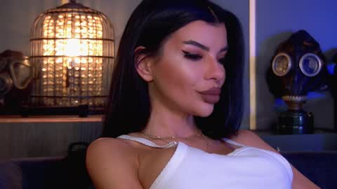 Snapshot of mistresselenia chatting on October 29, 1:46 pm Elenia online show from October 29, 1:46 pm