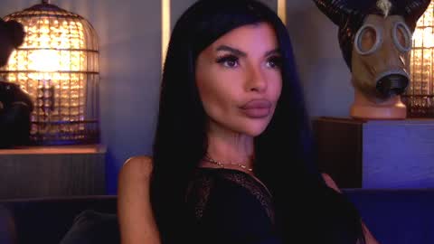 Snapshot of mistresselenia chatting on July 20, 10:39 am Elenia online show from July 20, 10:39 am