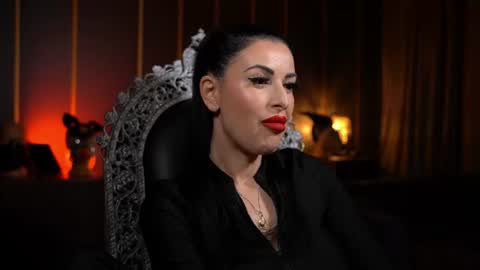 Snapshot of mistresskellykent chatting on July 13, 9:39 pm Mistress Kelly online show from July 13, 9:39 pm