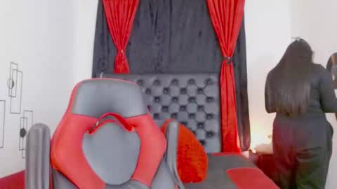 Snapshot of mistresslombana_666 chatting on September 13, 4:23 am Mistresslombana online show from September 13, 4:23 am