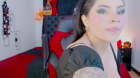 Snapshot of mistresslombana_666 chatting on October 12, 5:28 am Mistresslombana online show from October 12, 5:28 am