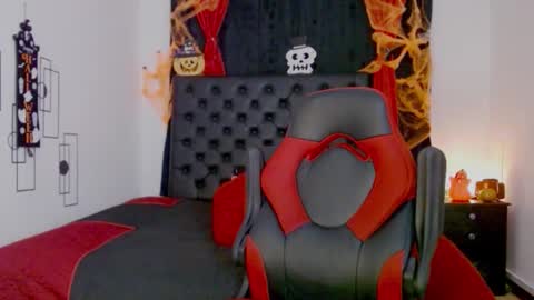 Snapshot of mistresslombana_666 chatting on October 14, 5:30 am Mistresslombana online show from October 14, 5:30 am