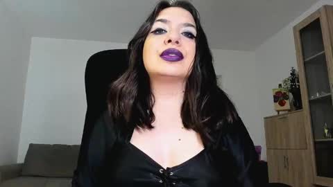 YourGoddessM online show from June 3, 2:33 pm