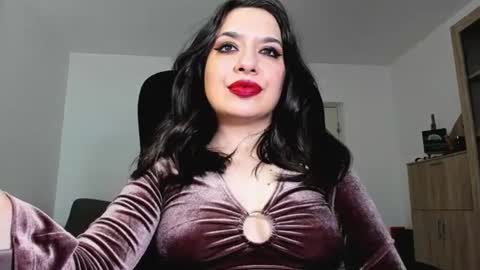 YourGoddessM online show from July 11, 9:16 pm