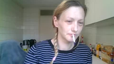 mistressmilly32 online show from May 22, 9:04 am