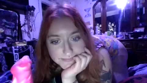 Snapshot of mistressmishy69 chatting on March 24, 2:00 pm mistressmishy69 online show from March 24, 2:00 pm